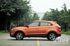 北京现代-北京现代ix25-2.0L 自动四驱尊贵型DLX  