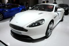 阿斯顿·马丁-阿斯顿马丁 DB9