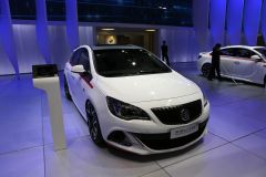 通用别克-英朗XT特别定制版