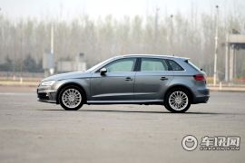 奥迪-奥迪A3-Sportback 40 TFSI S line豪华型