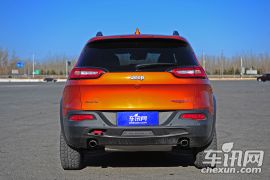 Jeep-自由光-2.4L 都市版