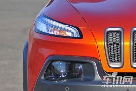 Jeep-自由光-2.4L 都市版