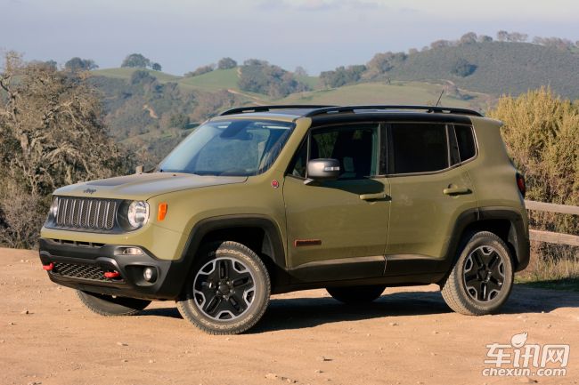 Jeep自由侠热销中 目前售价14.18万元起