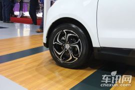 众泰汽车-众泰芝麻E30