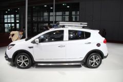 力帆汽车-力帆X50