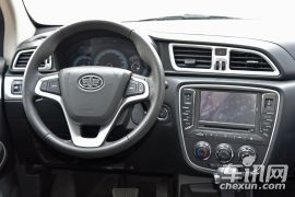 天津一汽-骏派D60-1.8L 自动尊贵型