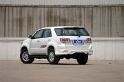 丰田-Fortuner-2.7L 标准版
