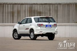 丰田-Fortuner-2.7L 标准版