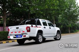 江铃集团轻汽-骐铃T7-2.8T两驱尊贵版标准轴距JE493ZLQ4E