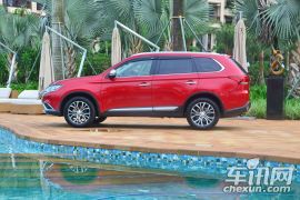 三菱-欧蓝德-2.4L 四驱精英版 5座