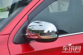 三菱-欧蓝德-2.4L 四驱精英版 5座