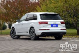 奥迪-奥迪Q7-45 TFSI 运动型  ￥0.0