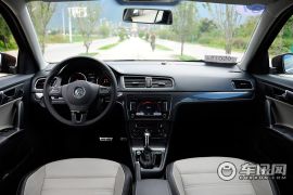 上汽大众-朗境-230TSI DSG豪华版