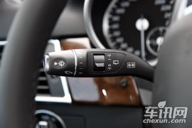 奔驰-奔驰M级-ML 400 4MATIC动感型  ￥91.6