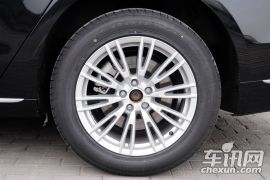 奥迪-奥迪A8-A8L 30 FSI 舒适型