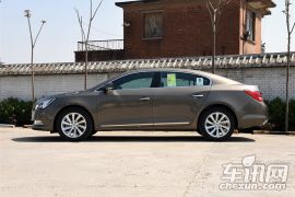 通用别克-君越-2.0T SIDI 精英技术型  ￥26.99