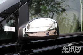 福建奔驰-唯雅诺-3.5L 卓越版   ￥68.9