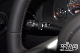 Jeep-指南者-2.0L 两驱豪华版  ￥24.49