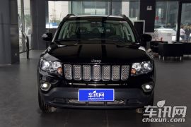 Jeep-指南者-2.0L 两驱豪华版  ￥24.49