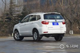 福田汽车-萨瓦纳-2.0T 四驱汽油尊享版7座