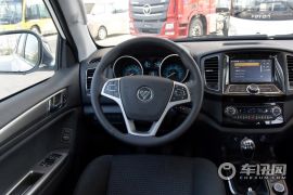 福田汽车-萨瓦纳-2.0T 四驱汽油尊享版7座