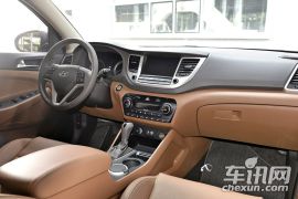 北京现代-途胜-1.6T 四驱 双离合旗舰型