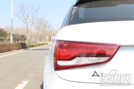 奥迪-奥迪A1-30 TFSI Sportback S Line运动版