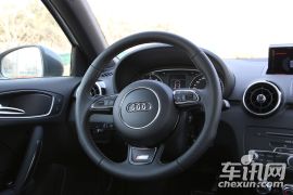 奥迪-奥迪A1-30 TFSI Sportback S Line运动版