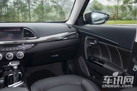 广汽乘用车-传祺GA6-235T 自动尊贵版  ￥16.38