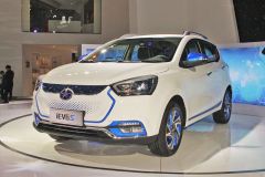 江淮汽车-江淮IEV6S