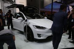 TESLA-MODEL X