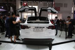 TESLA-MODEL X