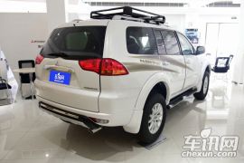 广汽三菱-帕杰罗·劲畅-3.0L 自动四驱旗舰版
