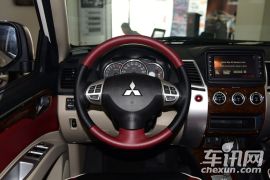 广汽三菱-帕杰罗·劲畅-3.0L 自动四驱旗舰版