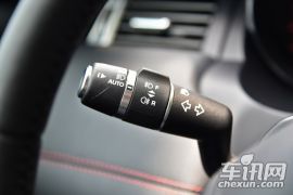 奇瑞捷豹路虎-揽胜极光-2.0T HSE DYNAMIC 致动版