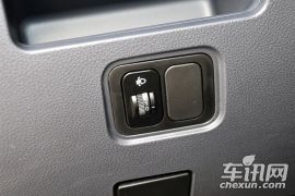 上汽通用五菱-五菱荣光V