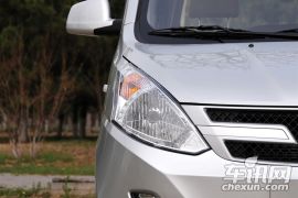 上汽通用五菱-五菱荣光V