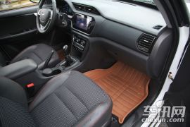奇瑞汽车-瑞虎3-1.6L 手动尊尚版