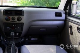 长安汽车-长安V3-1.2L客车DK12-10  ￥3.18