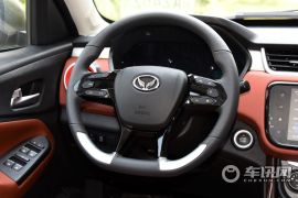 北汽银翔-幻速S3L-1.5L 手动尊贵型