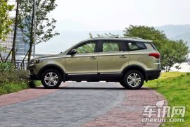 北汽银翔-幻速S3L-1.5L 手动尊贵型