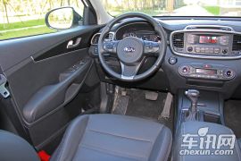 起亚-全新索兰托L-2.4L 汽油4WD定制版 7座 国V