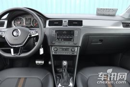 上汽大众-桑塔纳-Cross 1.6L 自动舒适型  ￥12.99