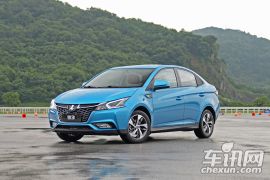 东风裕隆-锐3-1.6L CVT尊享型天窗版