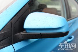 东风裕隆-锐3-1.6L CVT尊享型天窗版