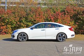 东风本田-思域-220TURBO 自动尊耀版