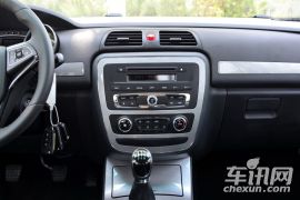 江淮汽车-帅铃T6-2.8T柴油创客版长轴HFC4DA1-2C