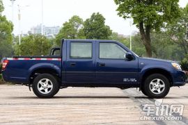 江铃汽车-宝典-2.8T新超值柴油两驱标准货箱豪华型JX493ZLQ4G 1