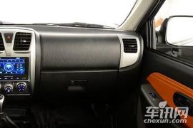 江铃汽车-宝典-2.8T新超值柴油两驱标准货箱豪华型JX493ZLQ4G 1