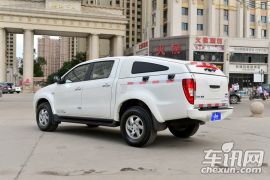 江铃汽车-域虎-2.4T四驱豪华版JX4D24